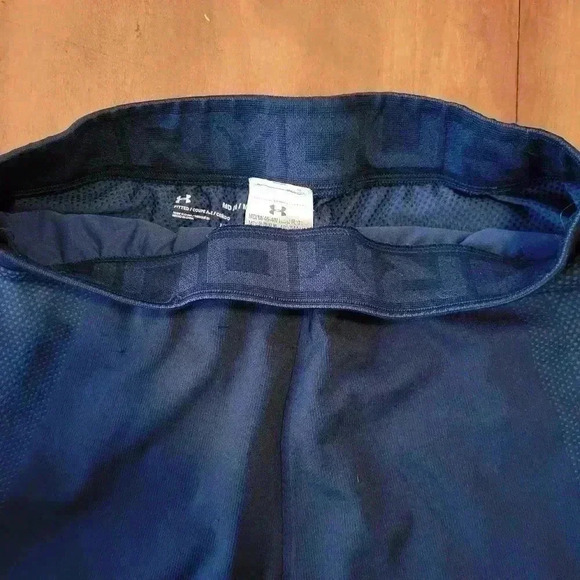 UNDER ARMOUR Heatgear Seamless knit shorts w/pockets 1306401 Size M - Picture 5 of 10